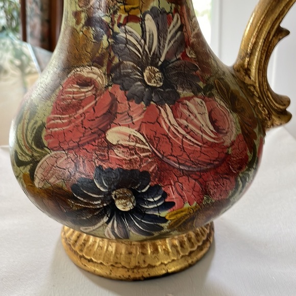 Vintage Hand Paint Vase. - Picture 2 of 7